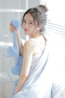 女警蒋小娟的奶被领导吃